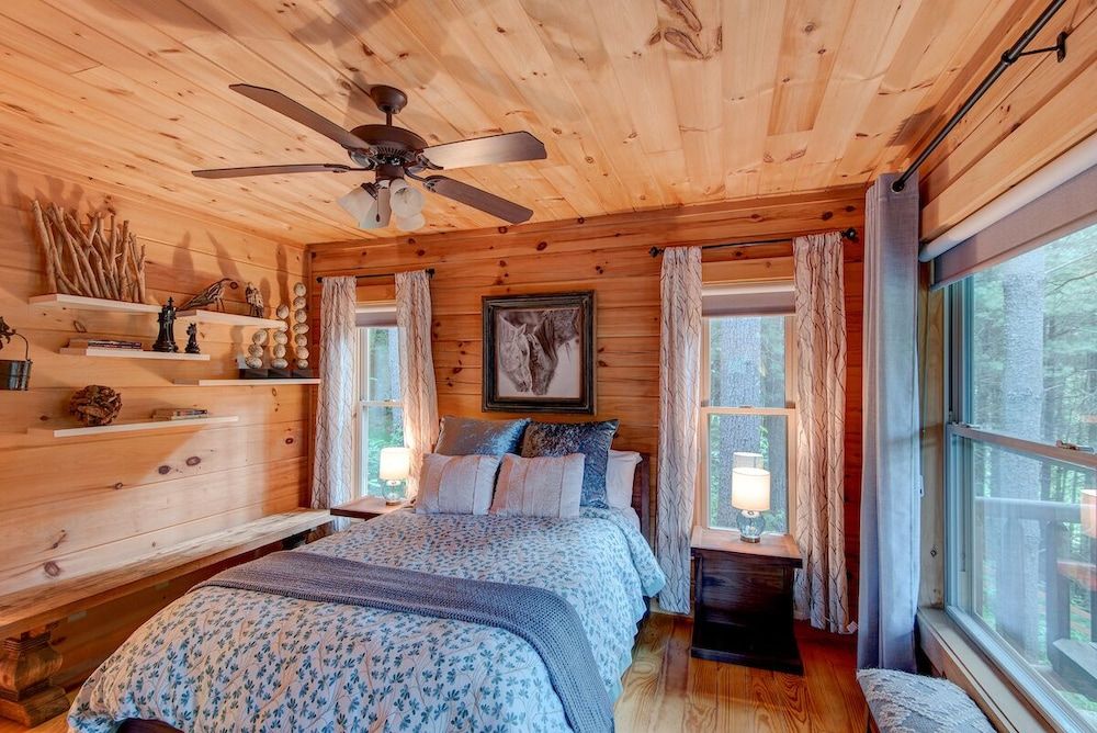 Signature Cabin