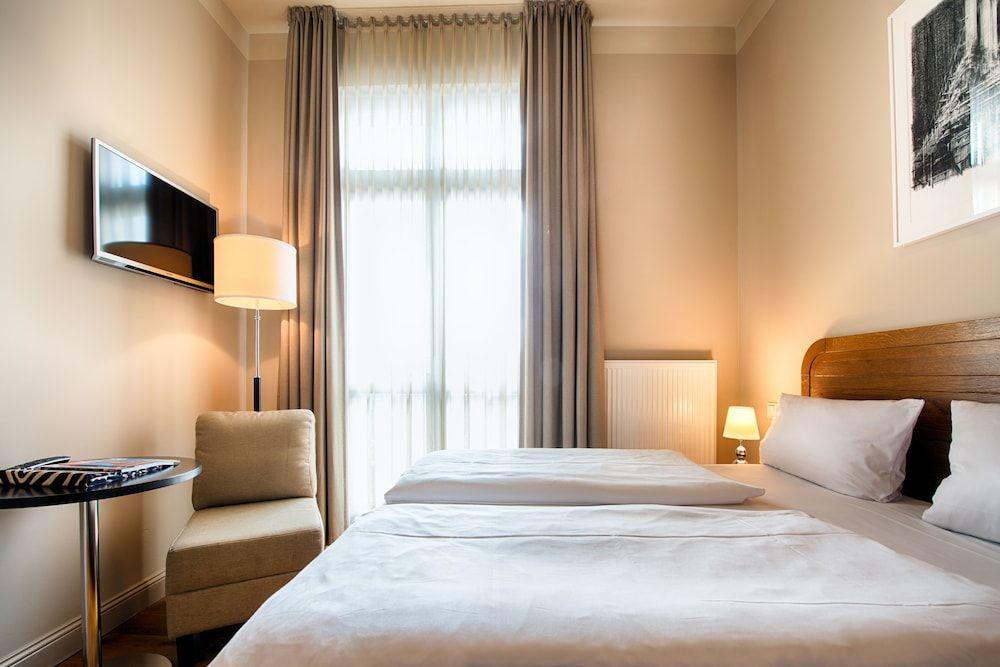 Mondrian Suites Berlin Checkpoint Charlie Comfort Studio (Balcony or Terrace) 6