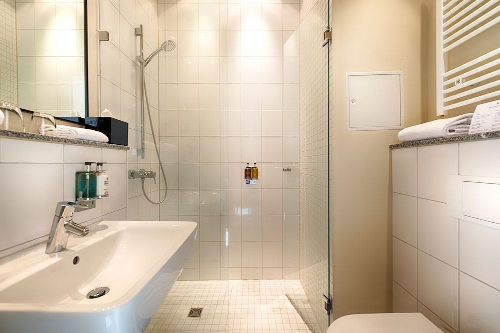 Mondrian Suites Berlin Checkpoint Charlie Comfort Studio (Balcony or Terrace) 11