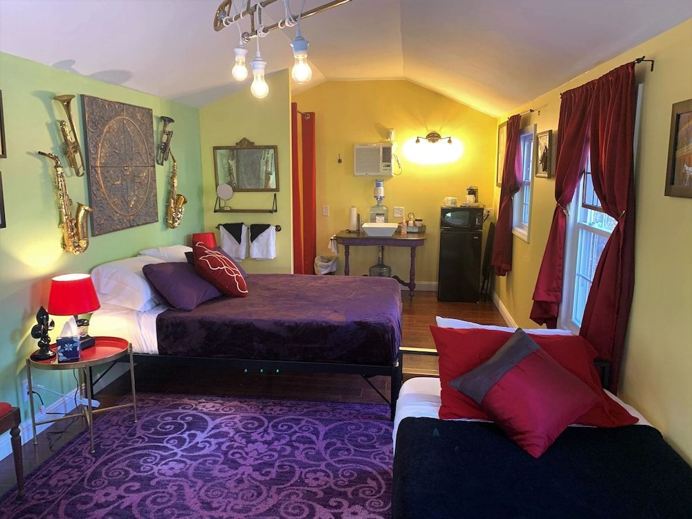 Gorgeous Stays Design Cabin