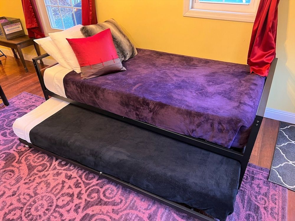 Gorgeous Stays Design Cabin 2