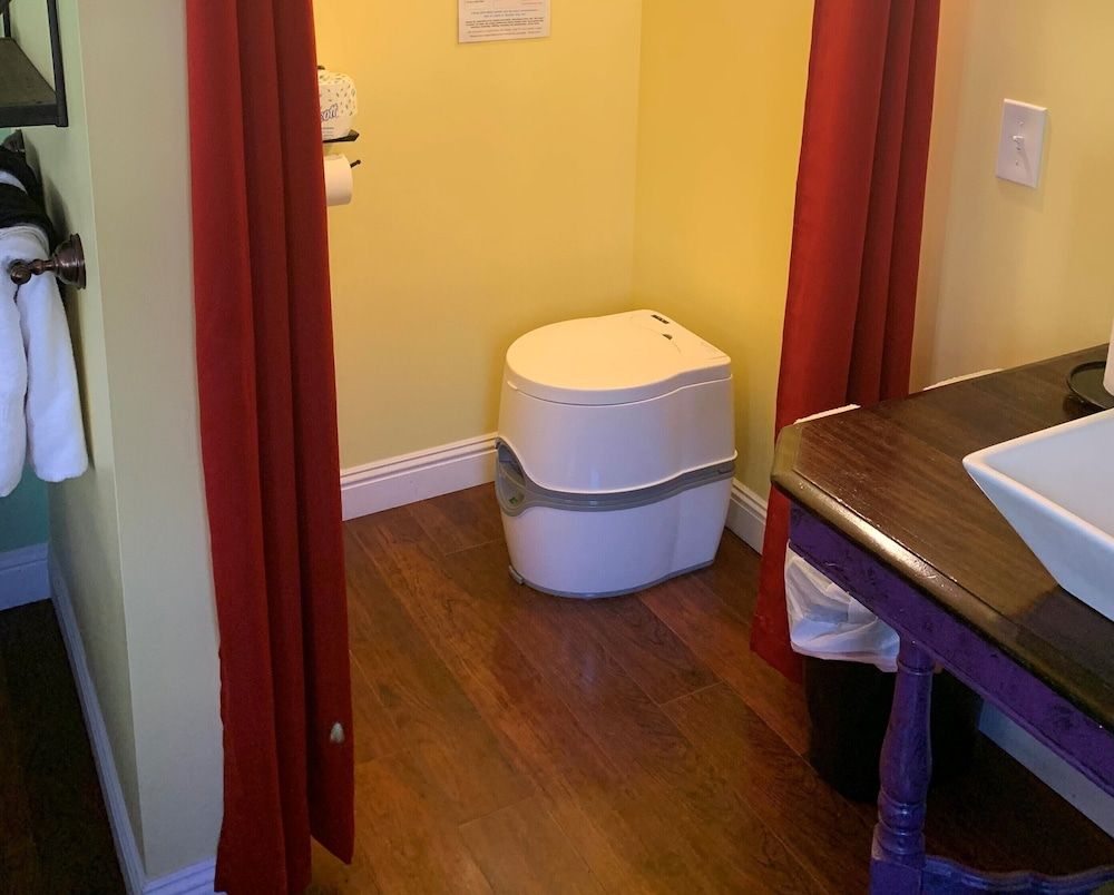 Gorgeous Stays Design Cabin 4