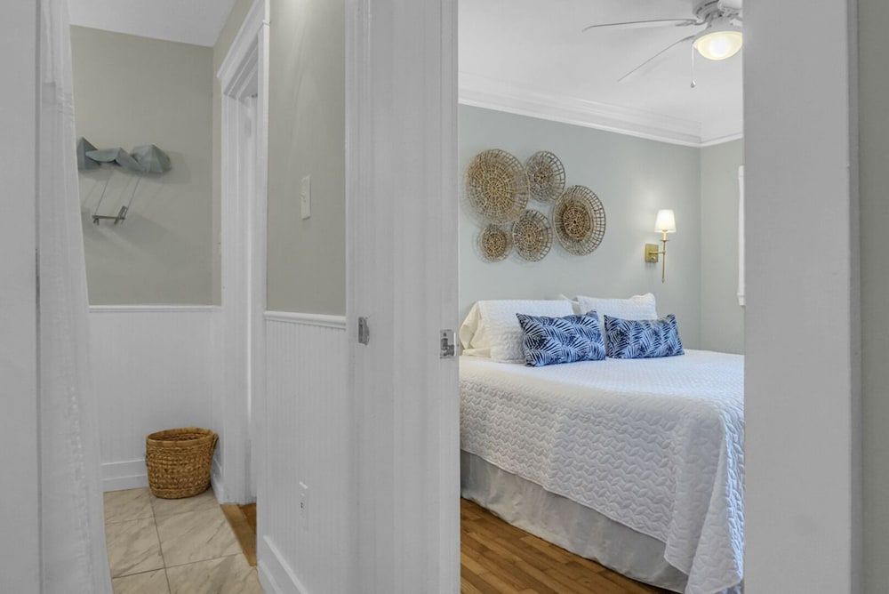 Family Suite, 1 King Bed with Sofa bed, Kitchen, Ground Floor (Innkeepers Suite)