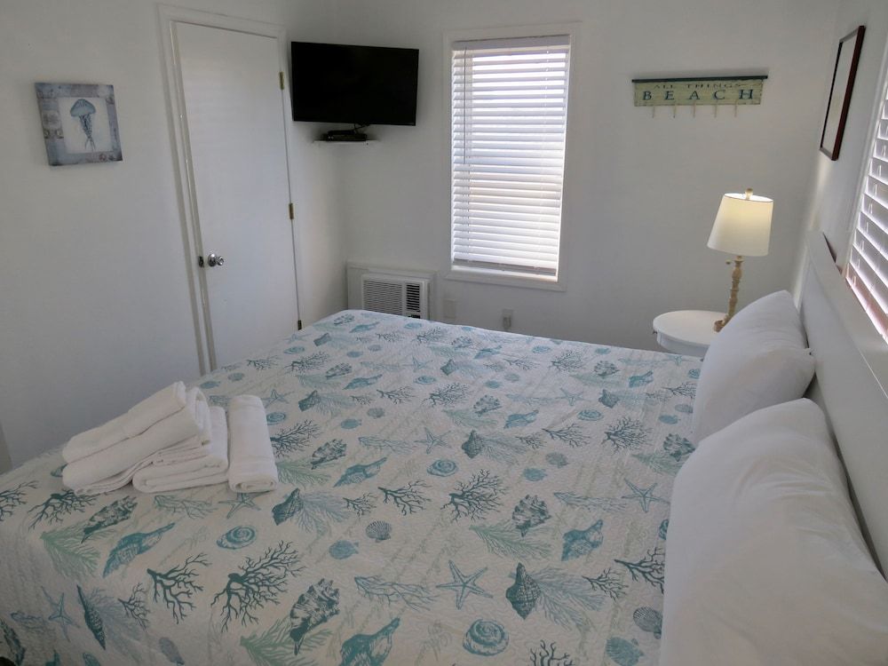 Saltaire Cottages Family Cottage, 2 Bedrooms, Private Pool, Ocean View