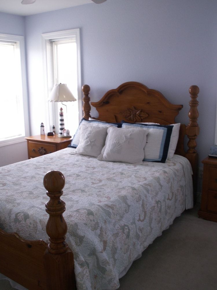 Sandbar Bed & Breakfast