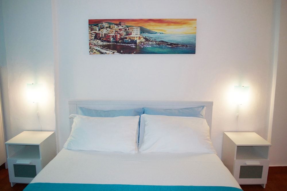 Giramondo Room and Breakfast Quadruple Room, 2 Bedrooms, Non Smoking, City View 3