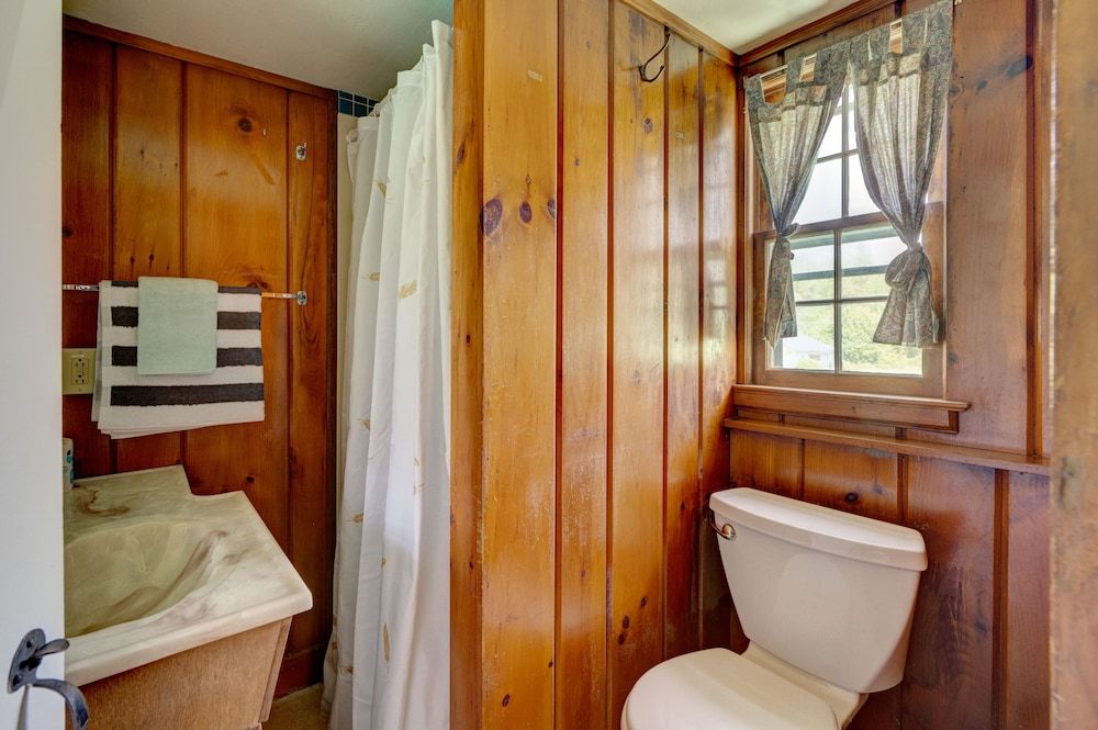 Gale River Motel Family Cabin 13