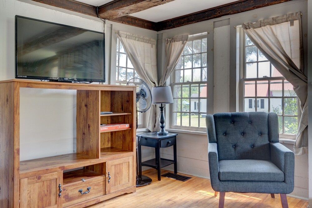 Gale River Motel Family Cabin 9