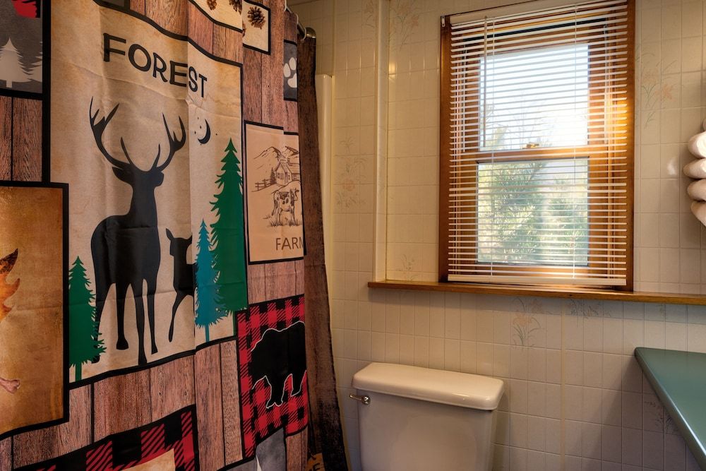 Gale River Motel Executive Cabin 17