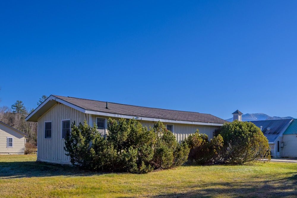 Gale River Motel Executive Cabin 4