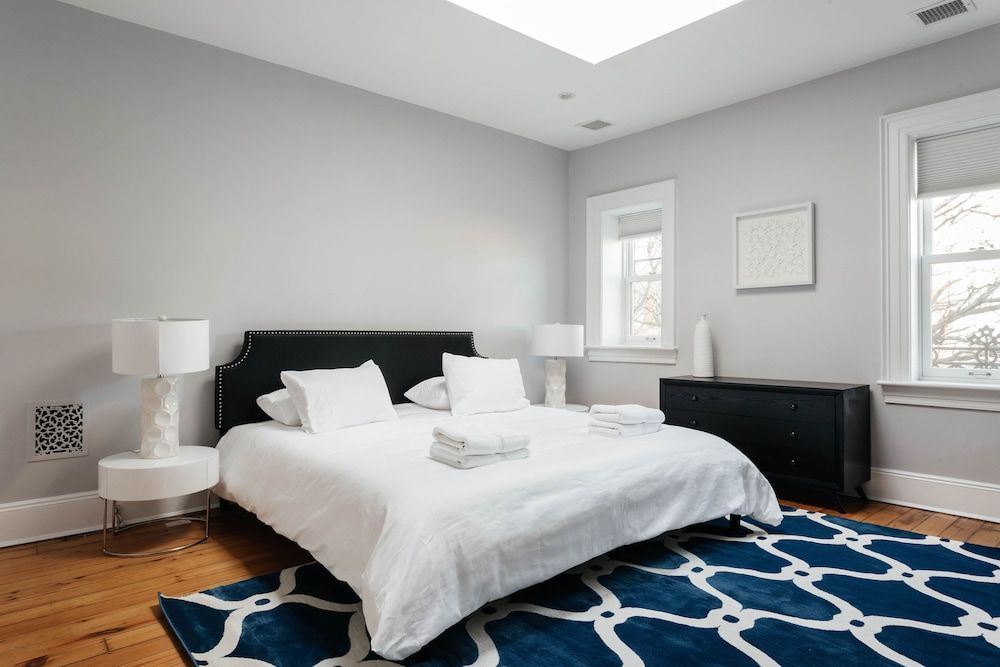 undefined 6 Bedroom Townhome Near NYC 7