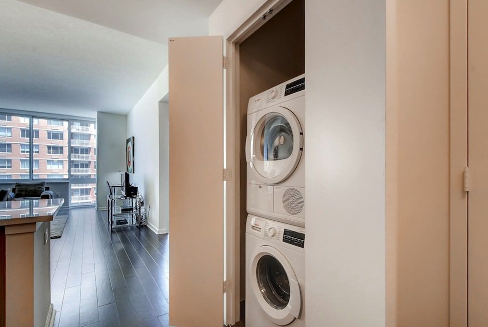 Bluebird Suites in Jersey City Luxury Apartment, 1 Bedroom 2