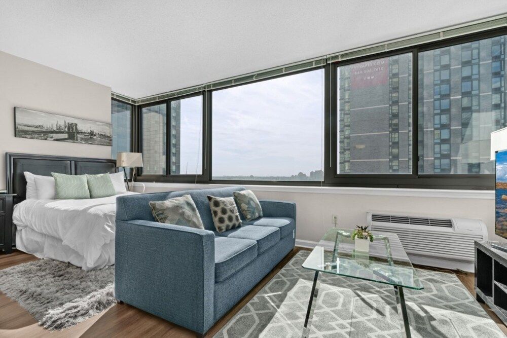 undefined Bluebird Suites near PATH 3