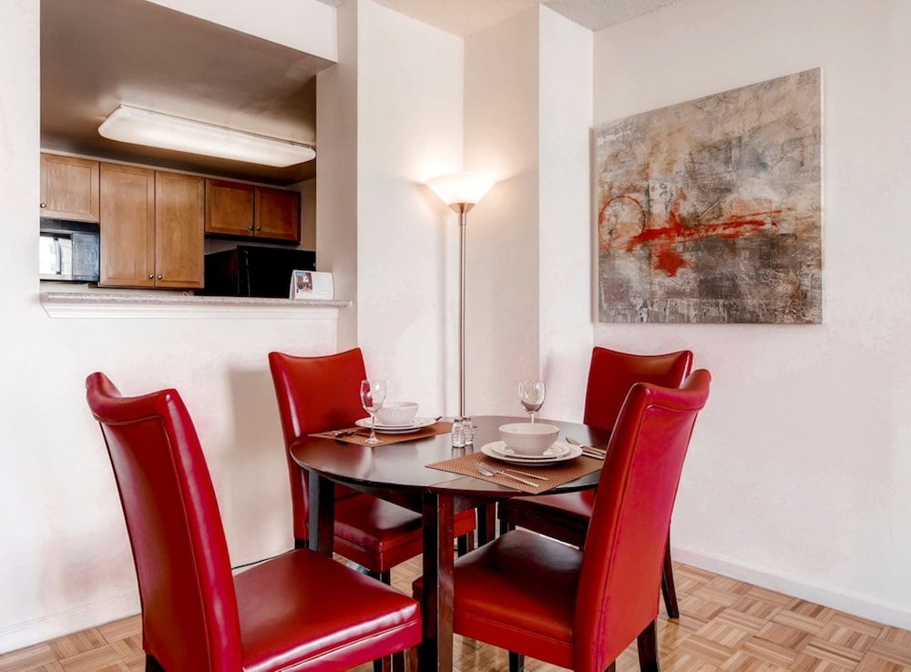 Bluebird Suites near Newport Center Luxury Apartment, 1 Bedroom 6