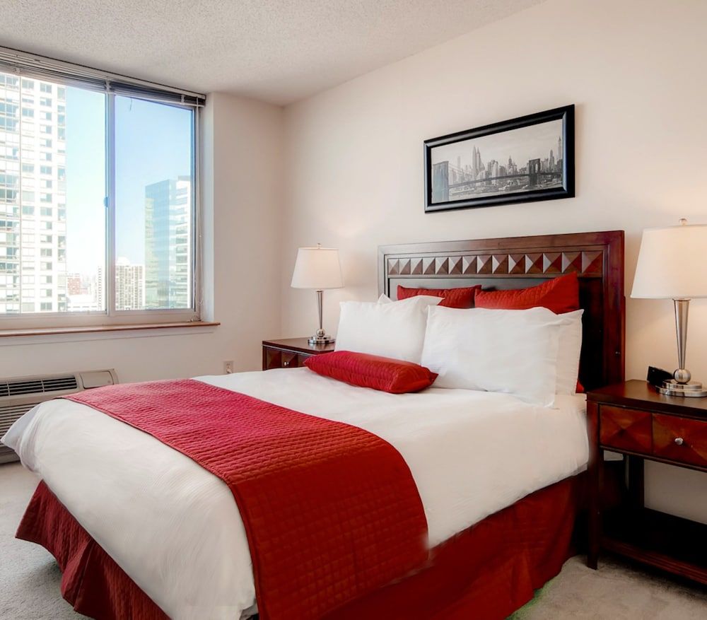 Bluebird Suites near Newport Center Luxury Apartment, 1 Bedroom 3