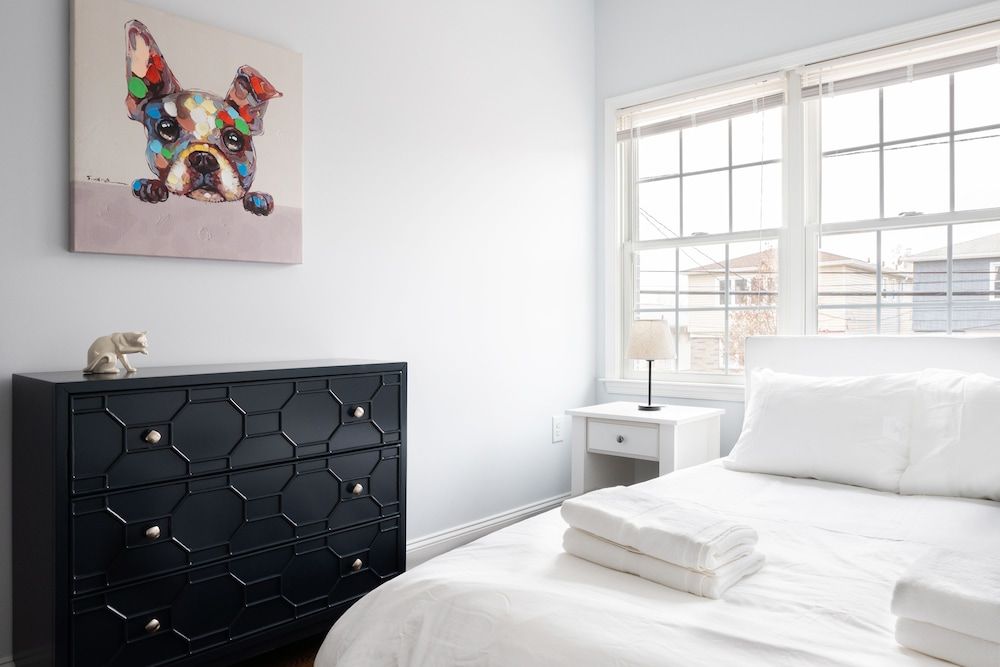 6 Bedroom Duplex Near NYC Deluxe Apartment, Multiple Beds, Non Smoking 10