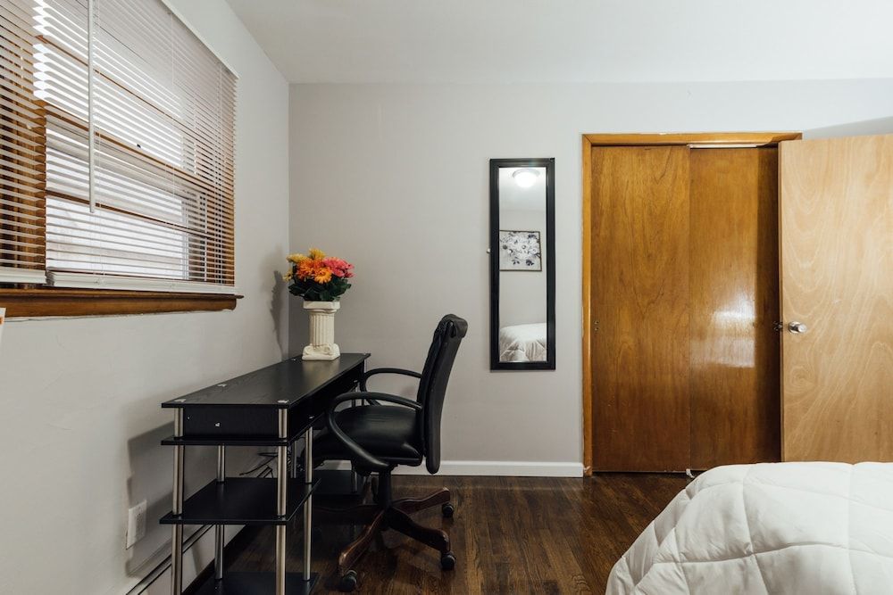 undefined 3 Bedroom near Journal Square 6