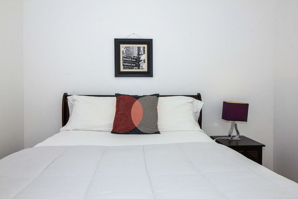 Racpanos Modern Stay on Ocean Avenue City Room, 1 Queen Bed, Non Smoking, Shared Bathroom 5