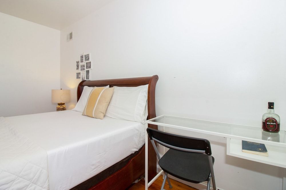 undefined Racpanos Modern Stay on Ocean Avenue 8