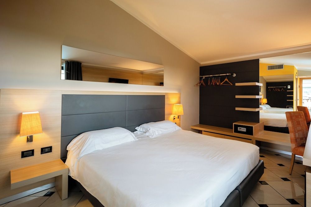 Villa Luisa Resort & Luxury Apartments Standard Double Room 4