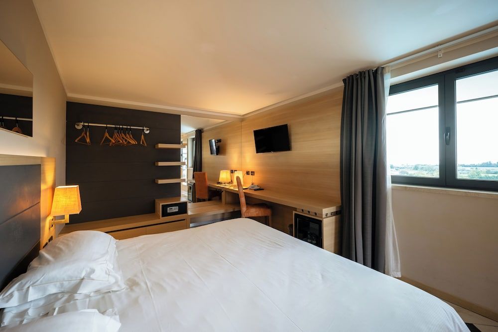 Villa Luisa Resort & Luxury Apartments Standard Double Room 3