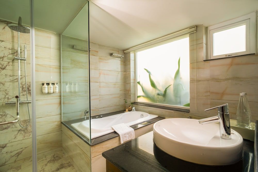 Famiana Resort & Spa Phu Quoc Villa, Beachfront 3