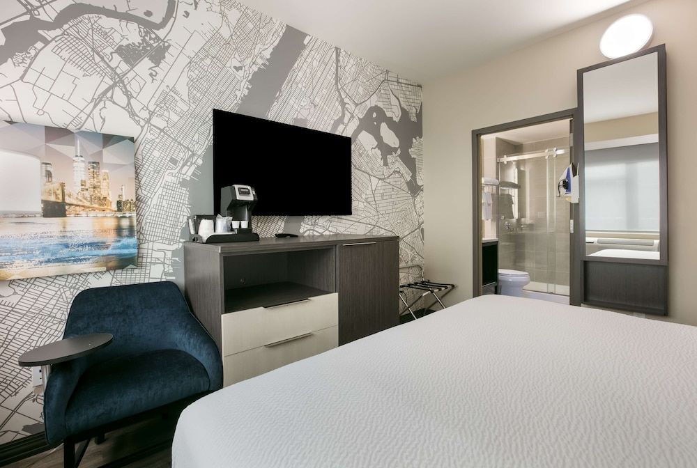 Standard Room, 1 Queen Bed, Non Smoking