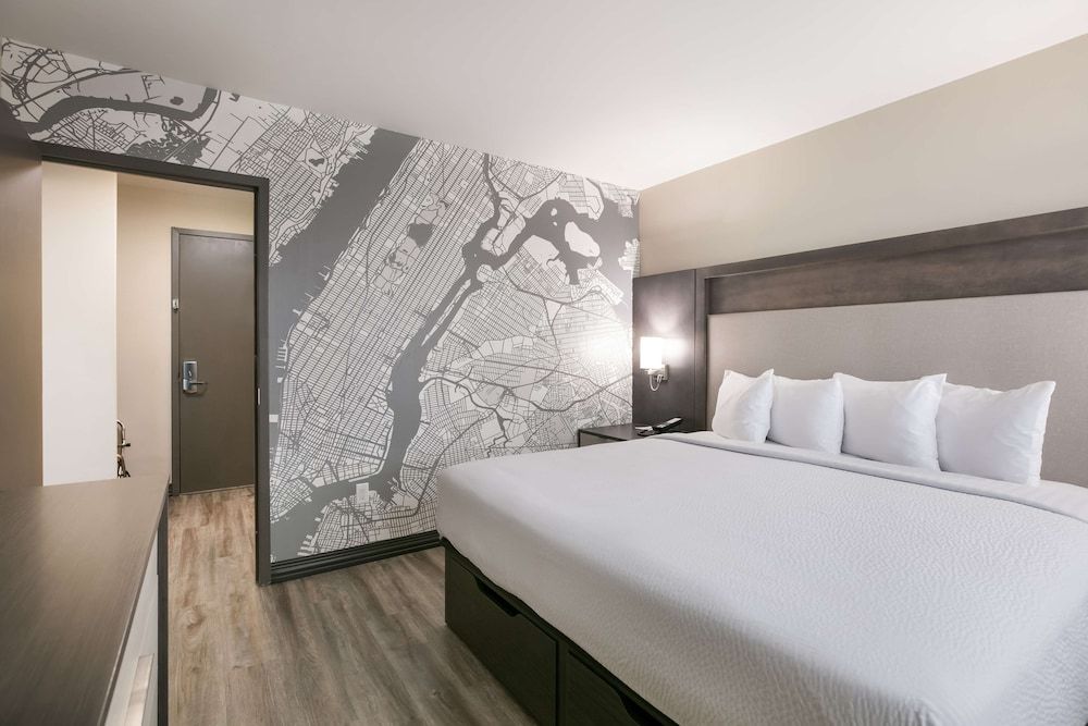 Suite, 1 King Bed with Sofa bed, Non Smoking, Kitchenette (with Sofabed)