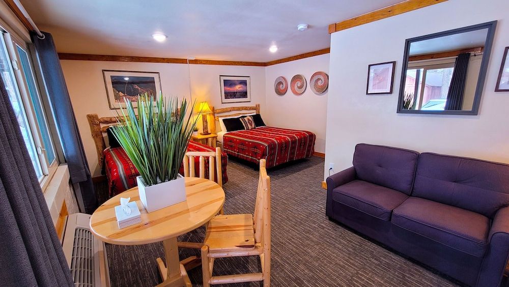 Jacob Lake Inn Traditional Room 3