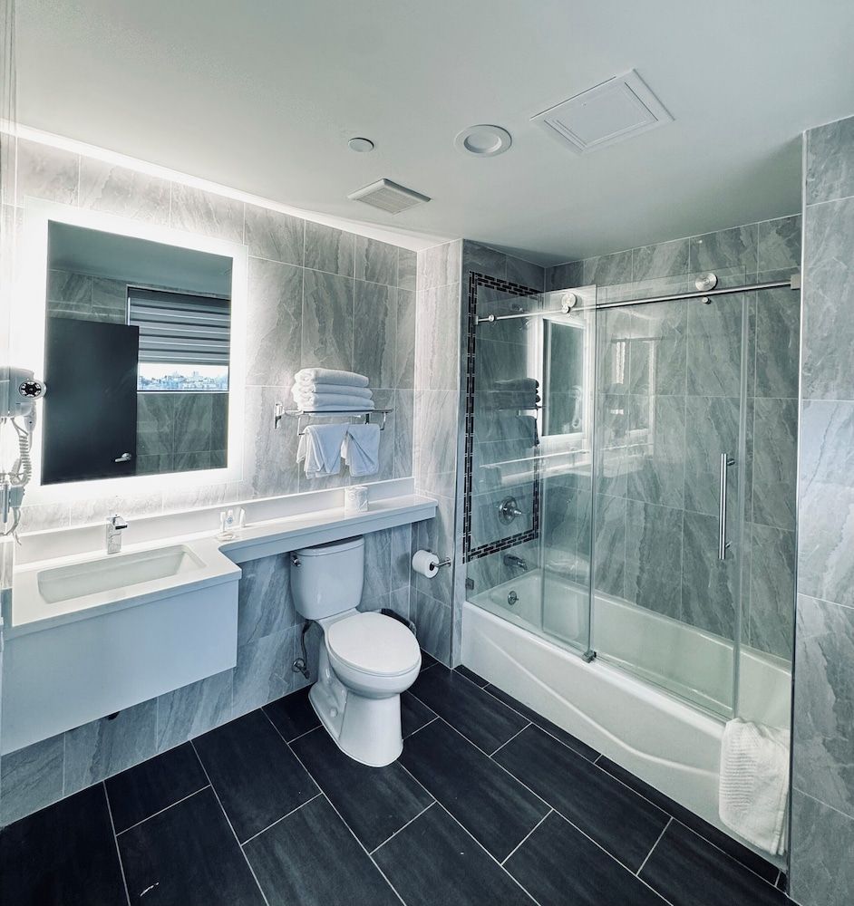 undefined Capital Hotel 5