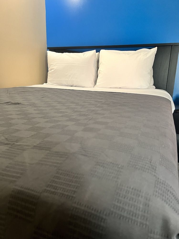 undefined Restgate Hotel
