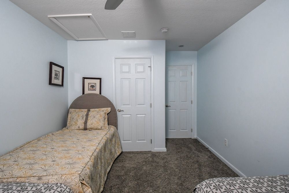 House, Multiple Beds, Hot Tub