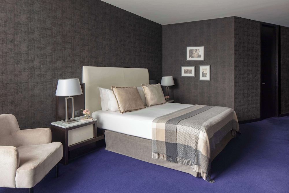 Anantara The Marker Dublin - A Leading Hotel of the World Deluxe Room