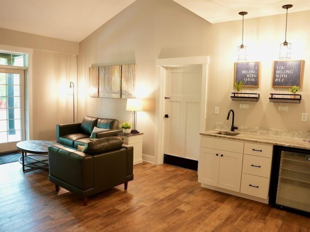 Tall Oaks Resort Grand Suite, 2 Double Beds 3