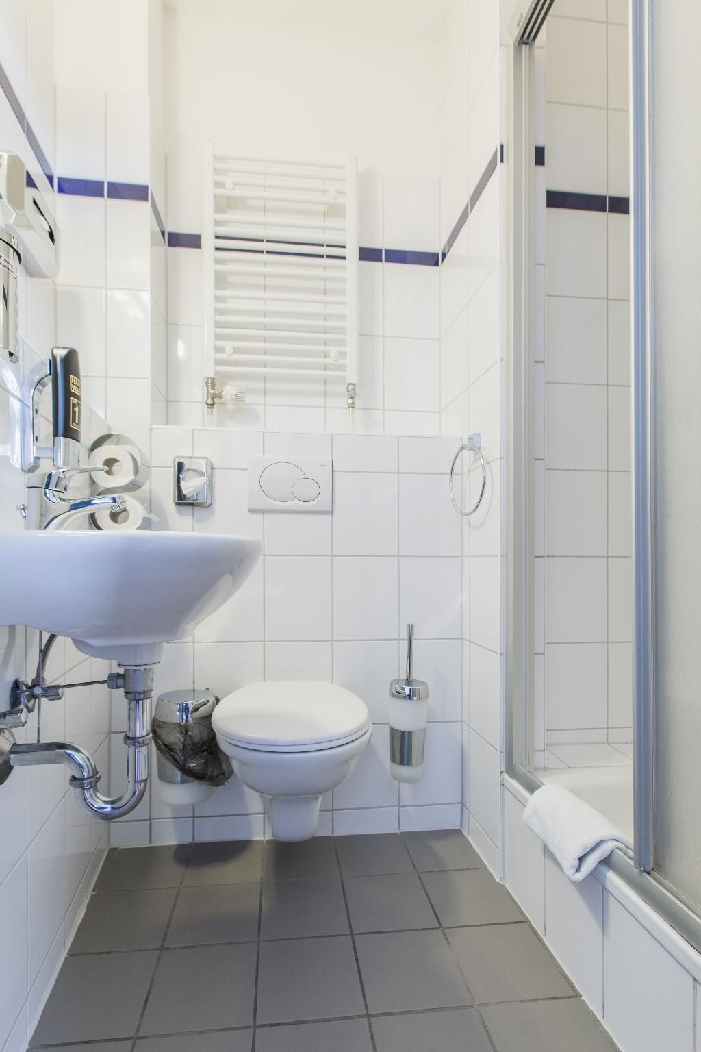 undefined a&o Frankfurt Galluswarte 3