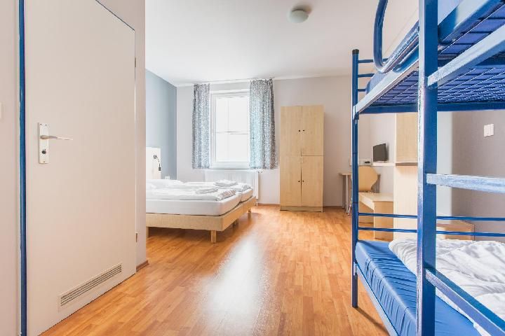 undefined a&o Frankfurt Galluswarte 8