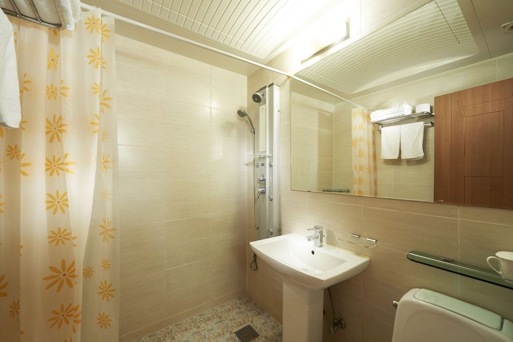 Noble Tourist Hotel Insadong Twin Room 4