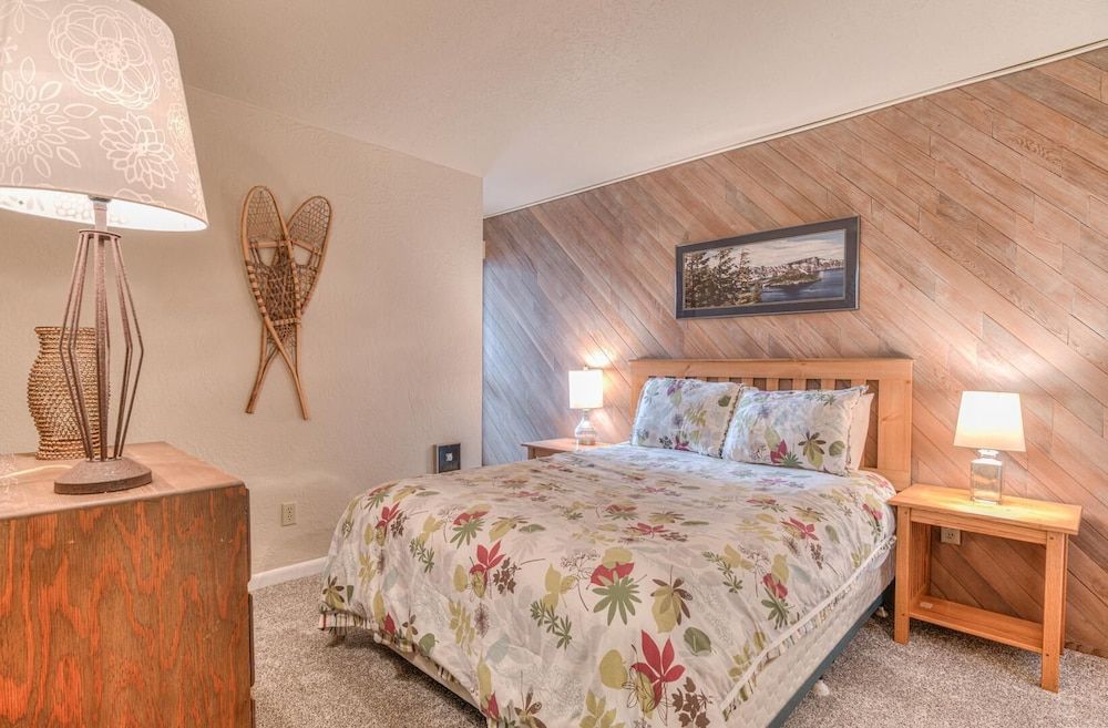 Abbot House Condo 8 Condo, Multiple Beds (Abbot House - Unit 8) 5