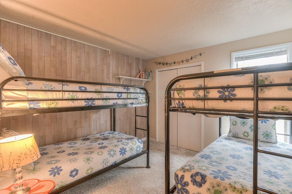 Abbot House Condo 8 Condo, Multiple Beds (Abbot House - Unit 8) 3