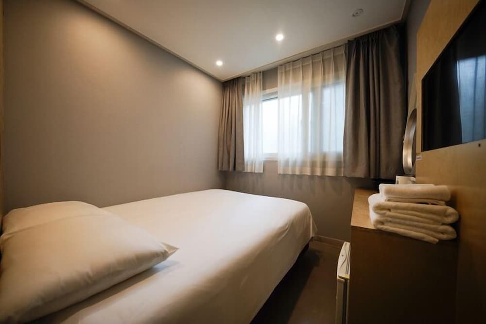 Hotel Dada Insadong Standard Double Room 2