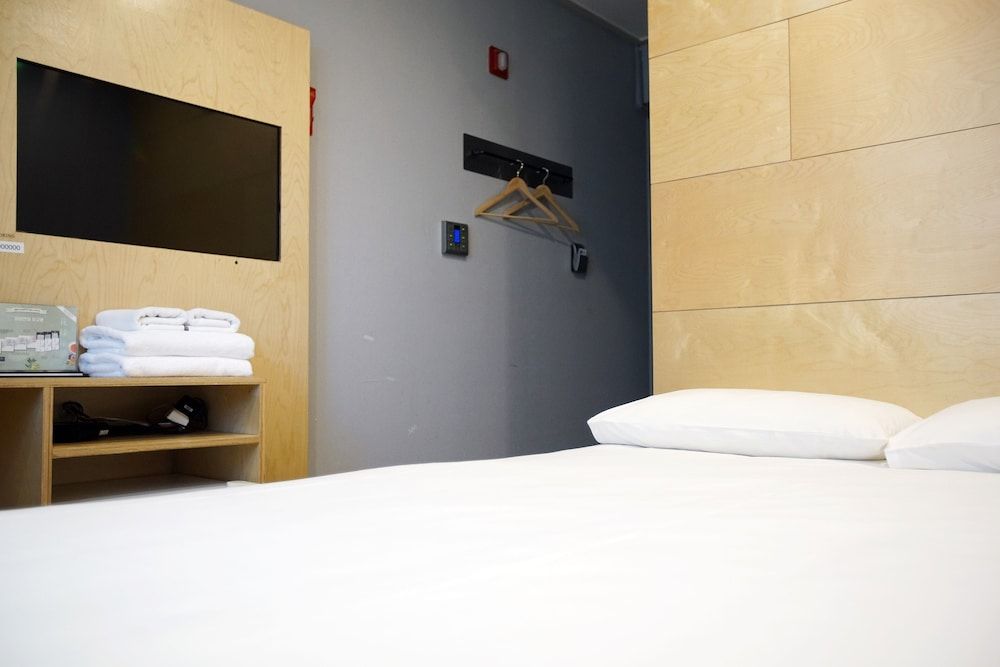 Hotel Dada Insadong Standard Double Room 8