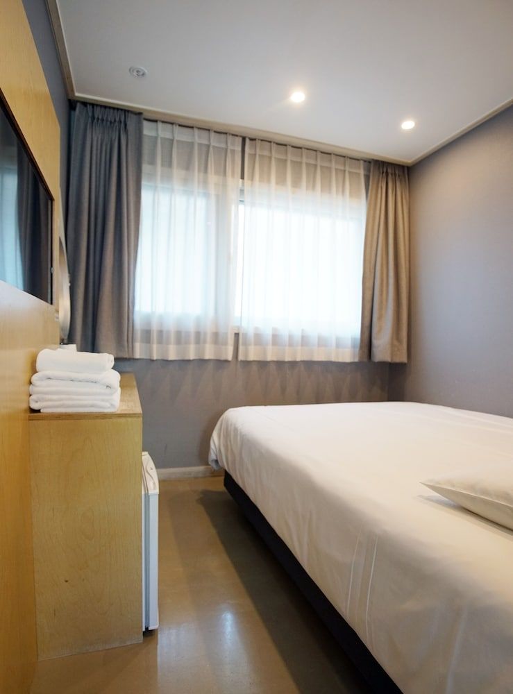 Hotel Dada Insadong Standard Double Room 5