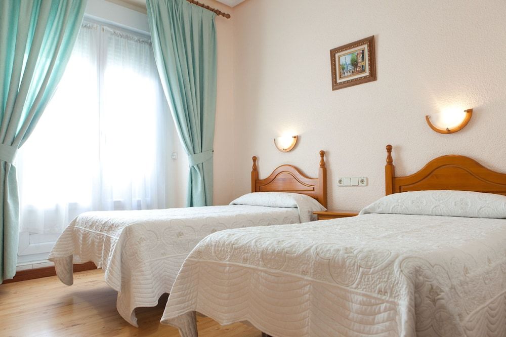 undefined Hostal Zamora 5