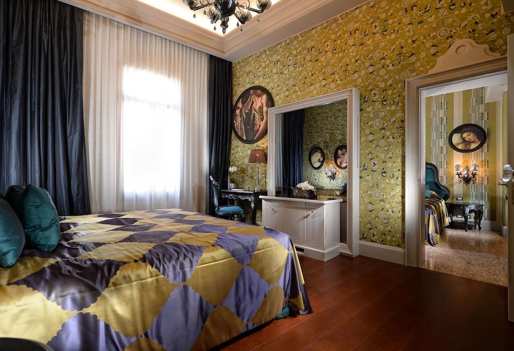Palazzetto Madonna Suite, Canal View 3