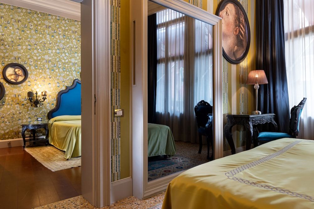 Palazzetto Madonna Suite, Canal View 10