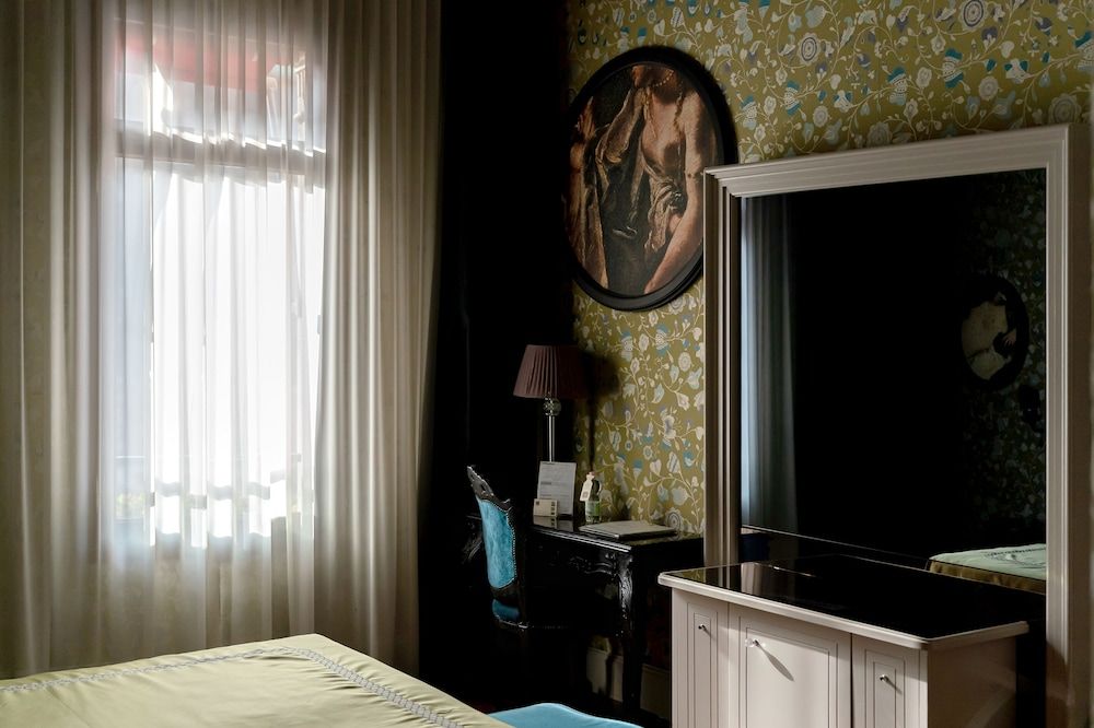 Palazzetto Madonna Suite, Canal View 17