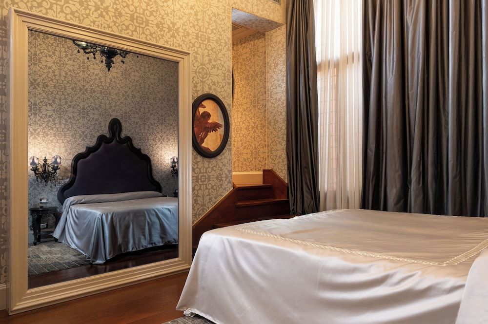 Palazzetto Madonna Suite, Canal View 12