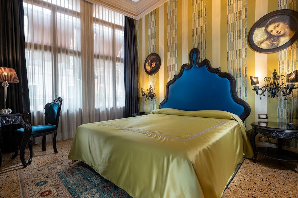 Palazzetto Madonna Suite, Canal View 7