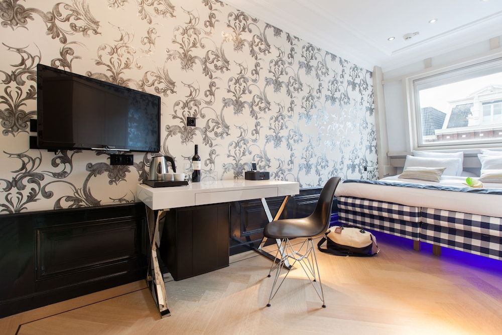 Deluxe Room, 1 Queen Bed