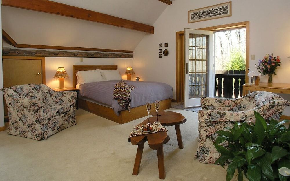 Deluxe Room, Balcony